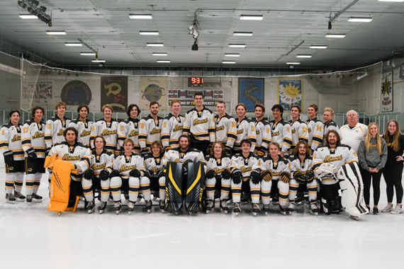 MU 2022-23 Hockey Team