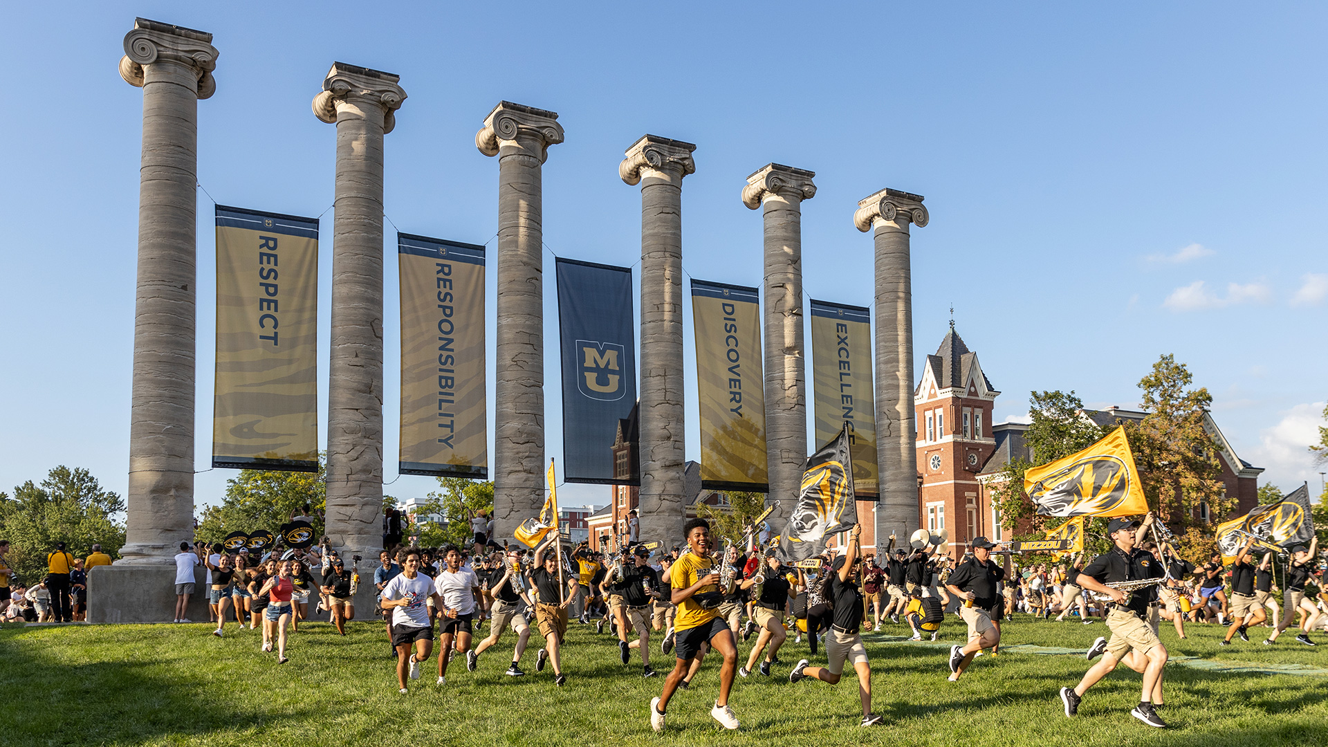 Mizzou's Tiger Walk, where students run through the columns